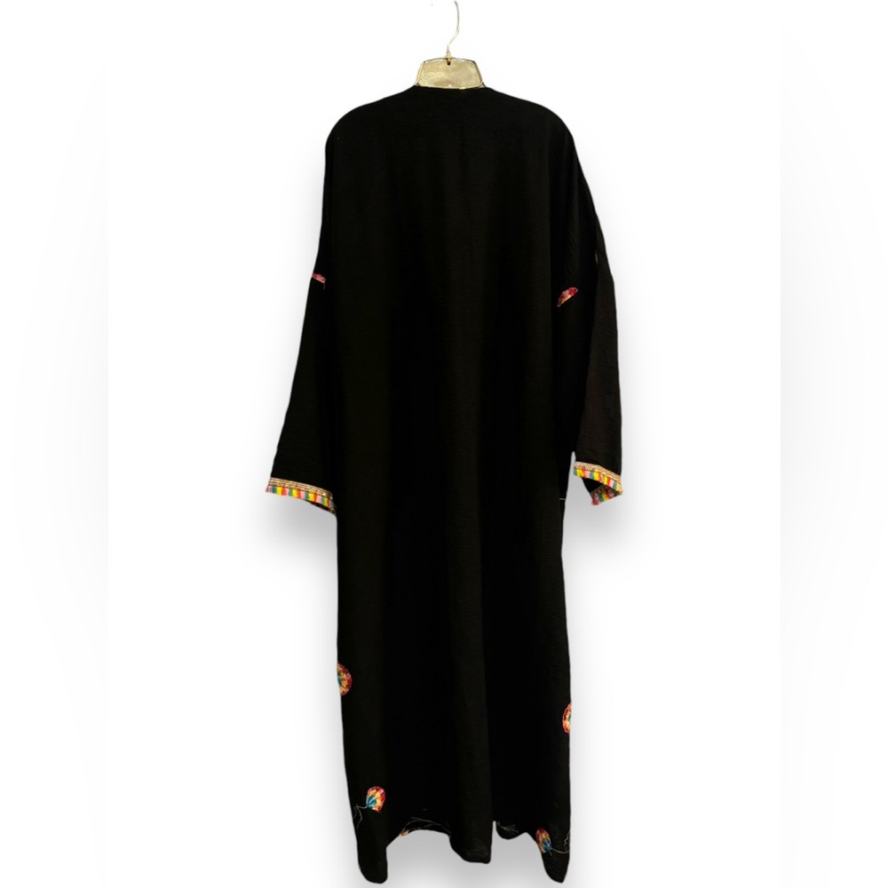 Embroidered black linen kimono - Picture 5 of 11